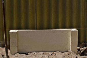 Perfectly aligned precast concrete panel